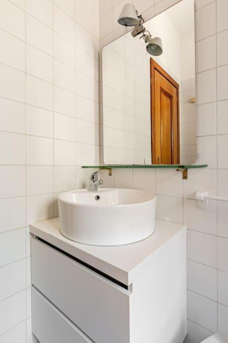 Vatican Tiny House By Gialel Apartment